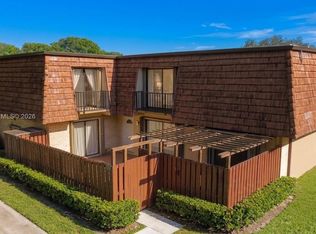 516 5th Ln, Greenacres, FL 33463
