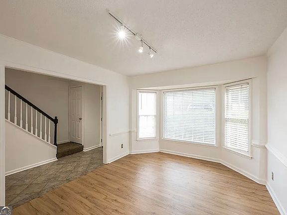 5th image of 9070 Cobbler Ct