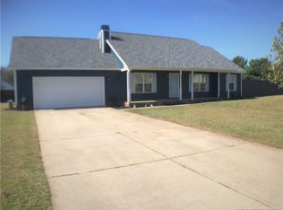 123 Remington Dr, Raeford, NC 28376