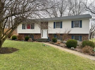 3 Cherry Hill Rd, Blooming Grove, NY 10914