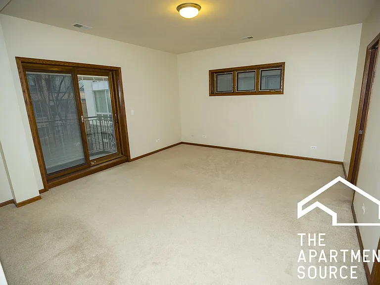 672 N Peoria St #2 — Photo 9