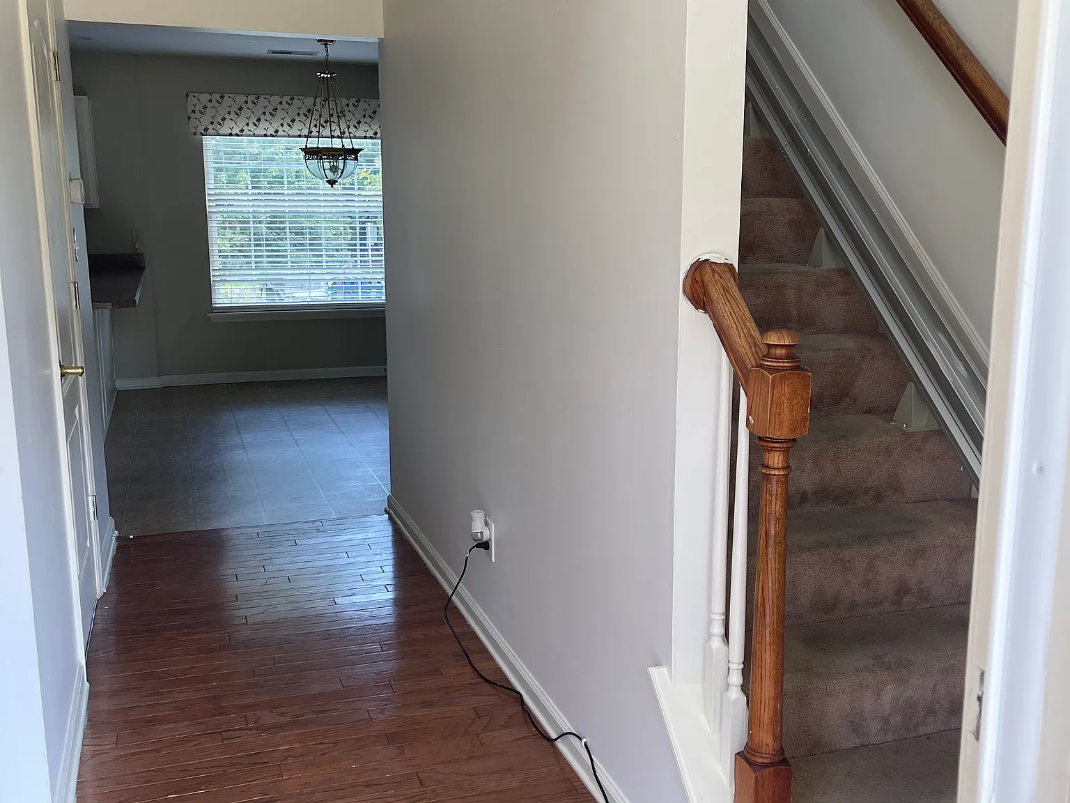 4 bed, 2.5 bath, 2139 sqft, $2,650 — Photo 2