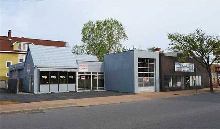 1st image of 3030 Delaware Ave