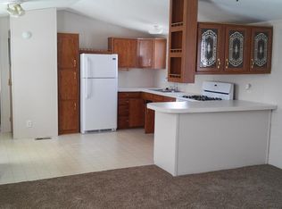 1138 Brookshire Dr, Lapeer, MI 48446