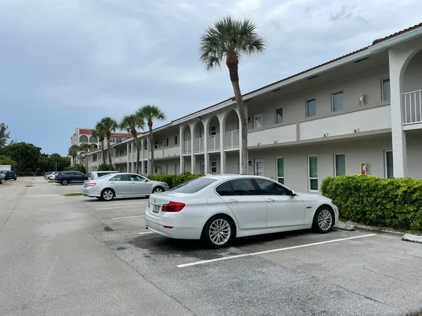 250 NE 20th St #2100, Boca Raton, FL 33431