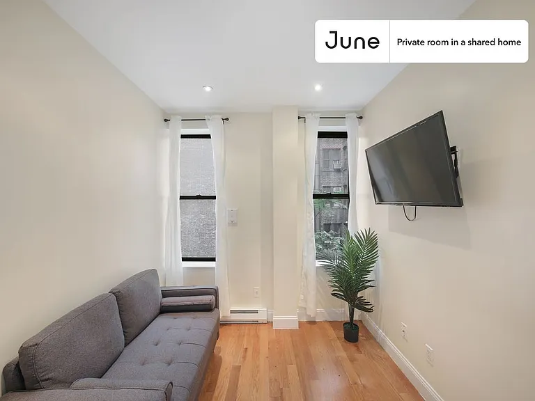 235 W 109th St #B — Photo 9
