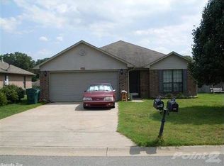 4535 Thompson St, Conway, AR 72034