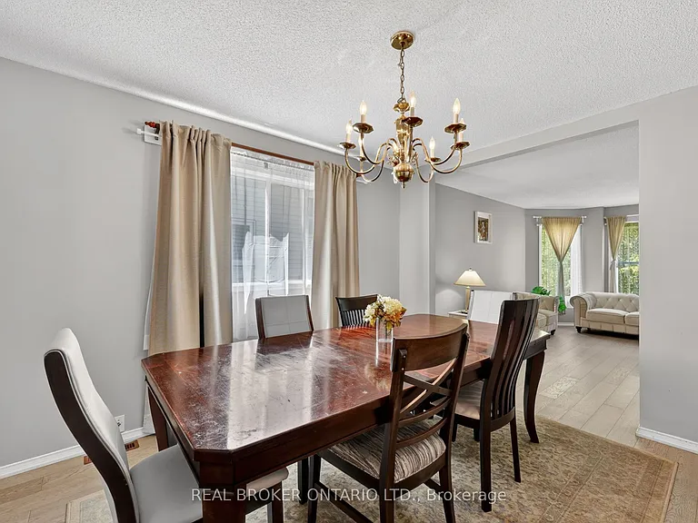 1895 Applewood Ave #UPPER — Photo 6
