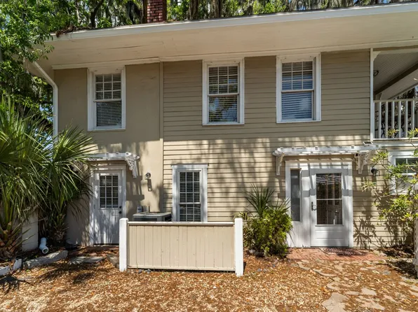 1010 E Victory Dr E, Savannah, GA