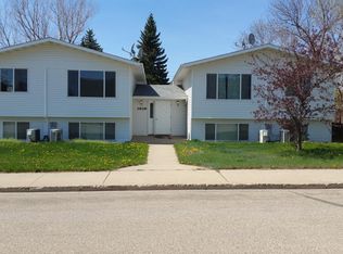 300 2nd St, Williston, ND 58843