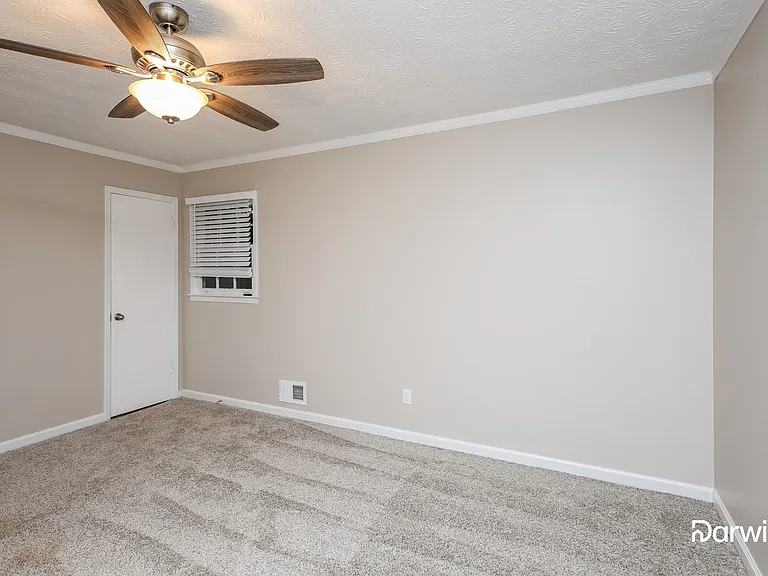 3901 Hanover Ct — Photo 14