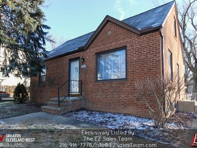 1323 Churchill Rd, Lyndhurst, OH, 44124