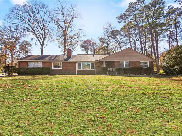 4641 Curtiss Dr, Virginia Beach, VA 23455