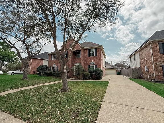 3rd image of 2605 Broussard Ct