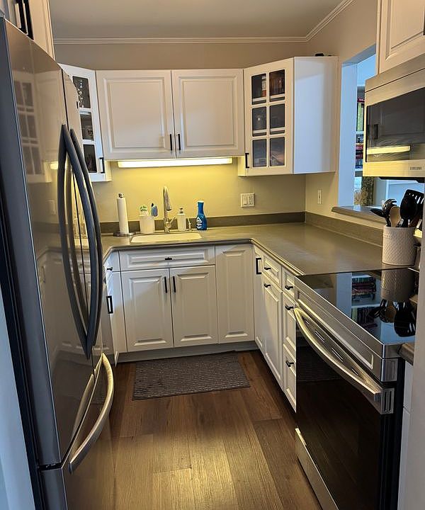 2nd image of 31 High St APT 2-2B