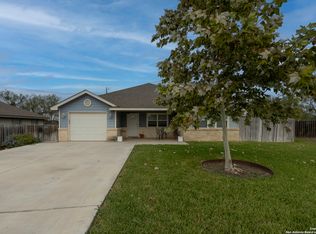 533 Indian, Jourdanton, TX 78026