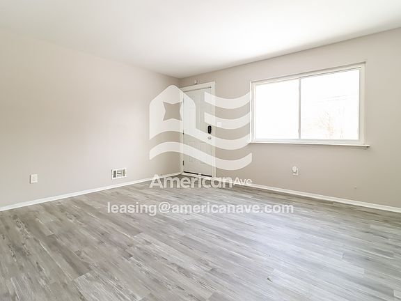 2-Living Room