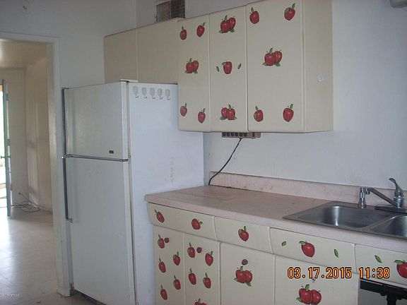 5th image of 122 W Webb Dr