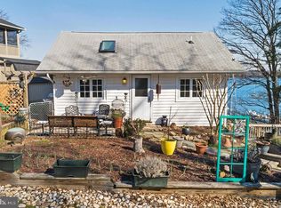 328 S Riverside Dr, Crownsville, MD 21032