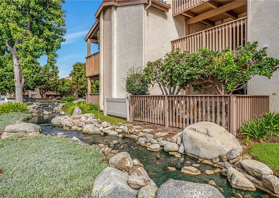 1st image of 16581 Grunion Ln #204