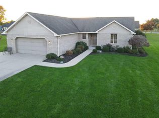 2405 N Wedgewood Ct, Muncie, IN 47304