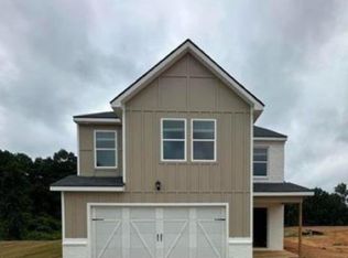 110 Red Barn Ct, Perry, GA 31069