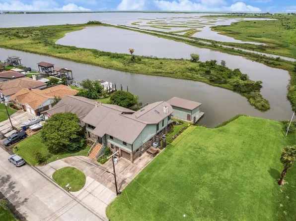 3610 17th Street N, Texas City, TX 77590