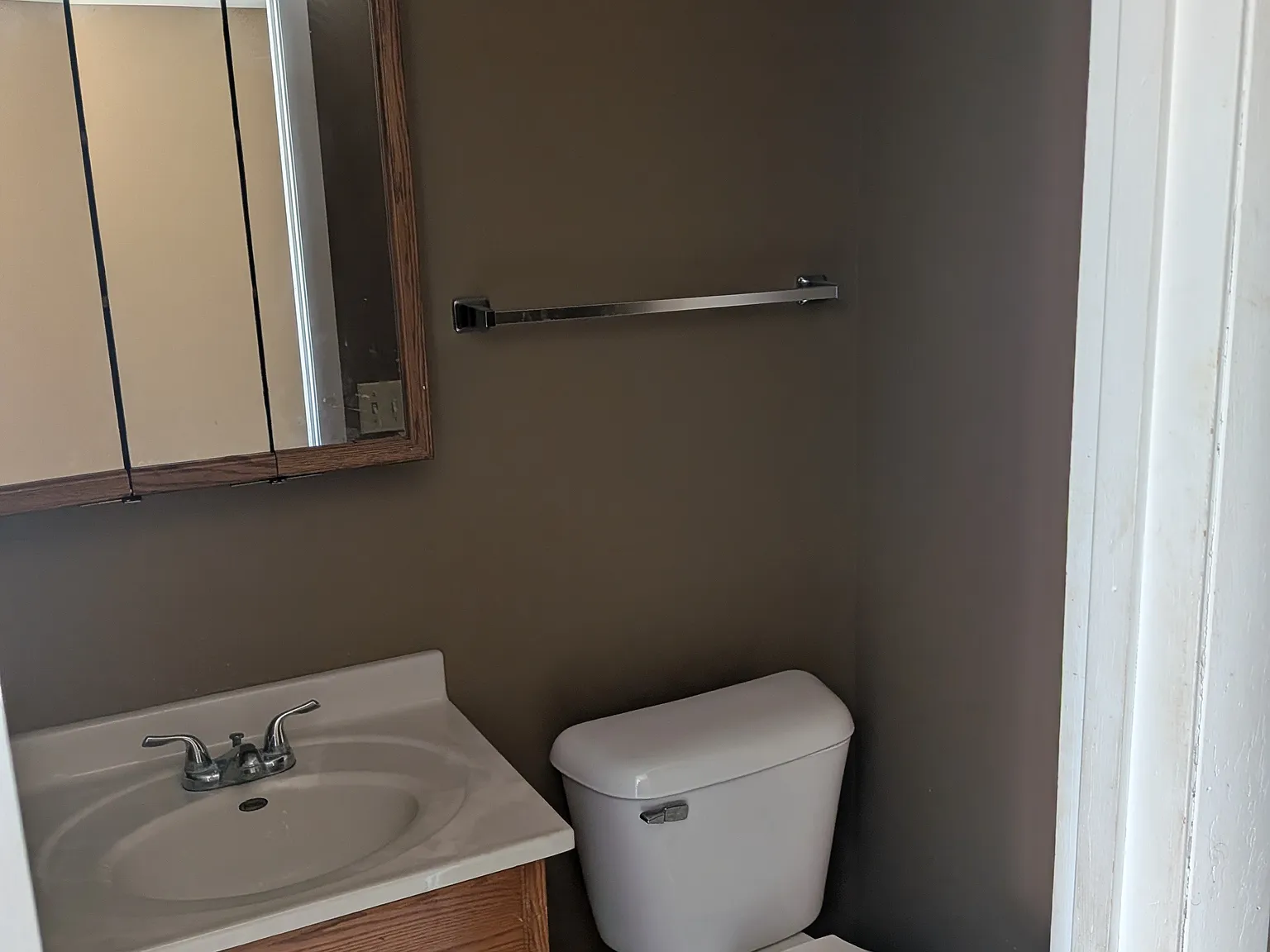 2 bed, 1.5 bath, $900 — Photo 3