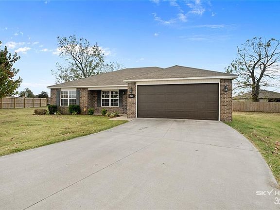 3rd image of 820 Meadowridge Ct