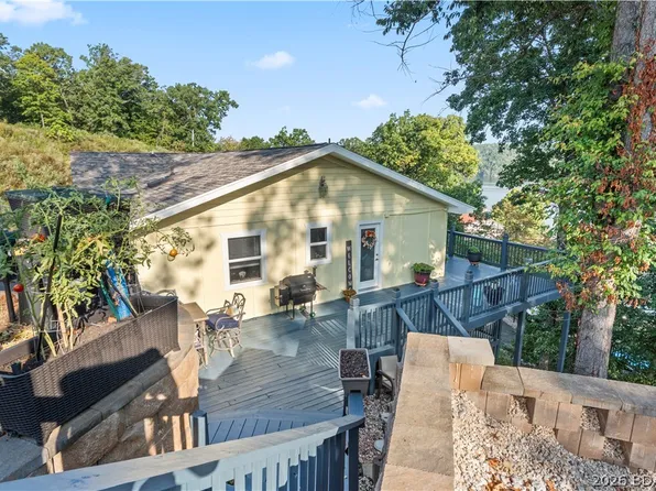 121 Bay More Rd, Linn Creek, MO 65052