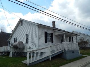 128 W Main St, Fries, VA 24330