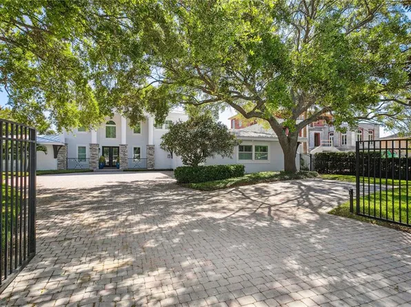 1257 Snell Isle Blvd NE, Saint Petersburg, FL 33704