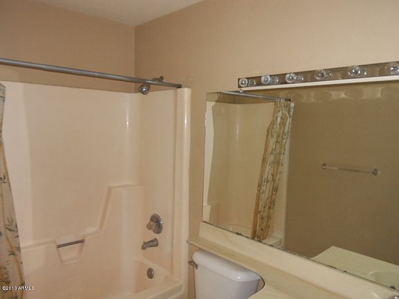 4th image of 540 N May St APT 3079