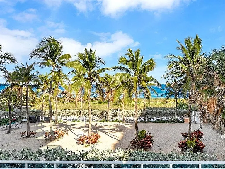 9201 Collins Ave #521 — Photo 34