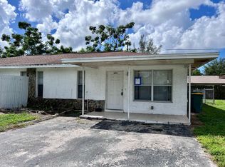 1270 Jeronimo Dr, Naples, FL 34103