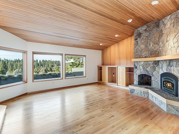 2nd image of 19666 Sunshine Way