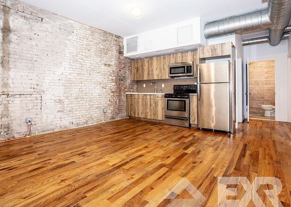 1st image of 393 Greene Ave #2DR