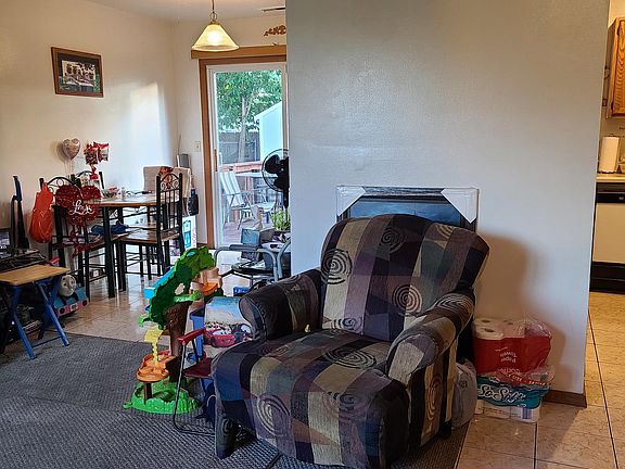 3rd image of 1980 Birch Ln