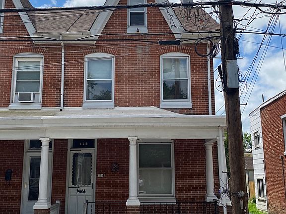 3rd image of 114 Chestnut St