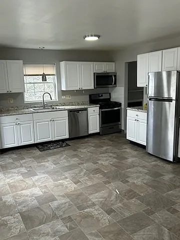 Marshfield Apartments — Photo 14