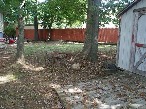 4th image of 221 Tulsa Trl