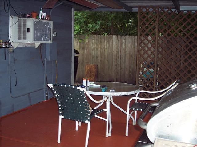 2nd image of 3525 Alderfer St