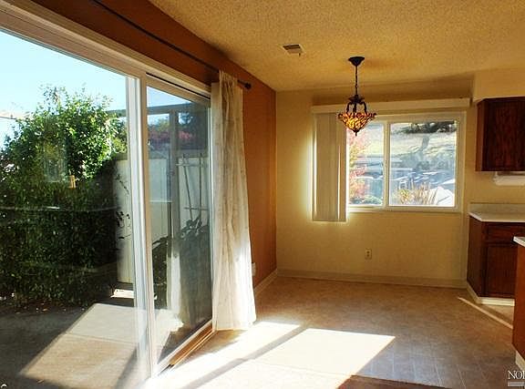 4th image of 17 Oliva Dr