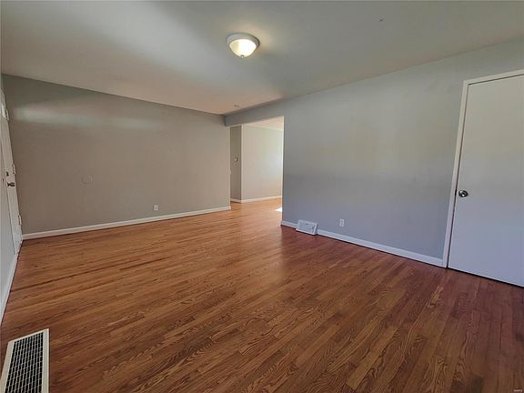 4th image of 10265 Dacey Dr