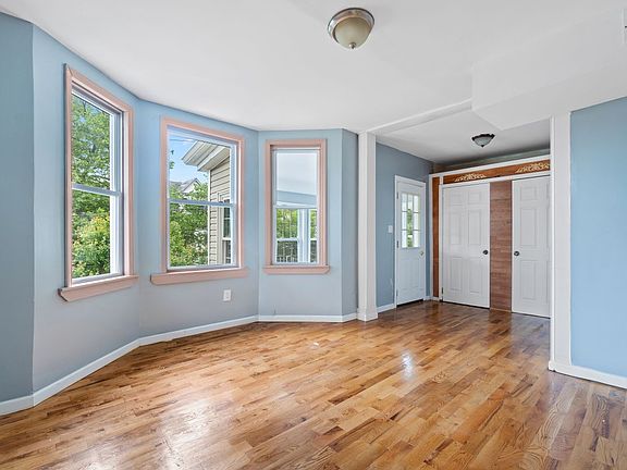 5th image of 14-16 Treacy Ave #2