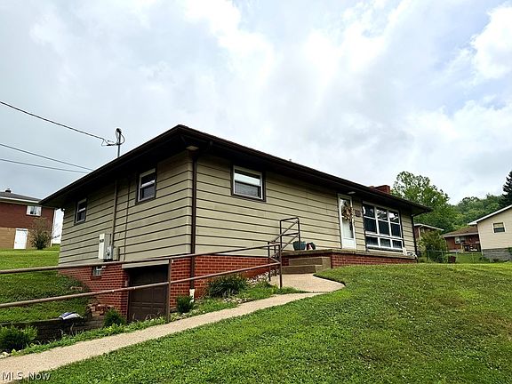 2nd image of 122 White Bell Cir