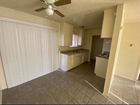 3rd image of 1875 Mayflower Pl