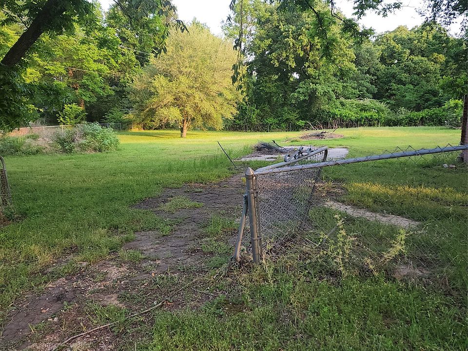 2nd image of 103 Dardenwood Way