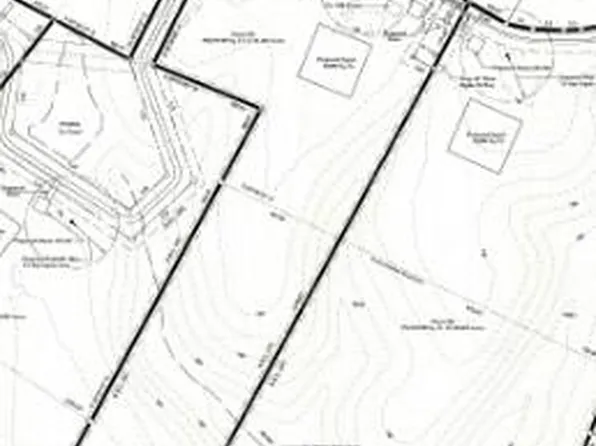 2 Sleepy Creek Rd, Hedgesville, WV 25427