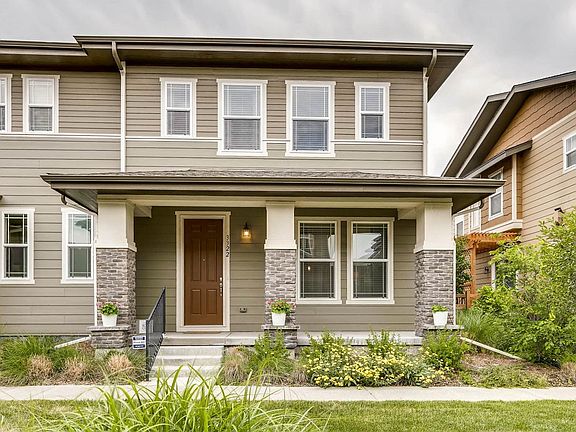 2nd image of 3322 Valentia St